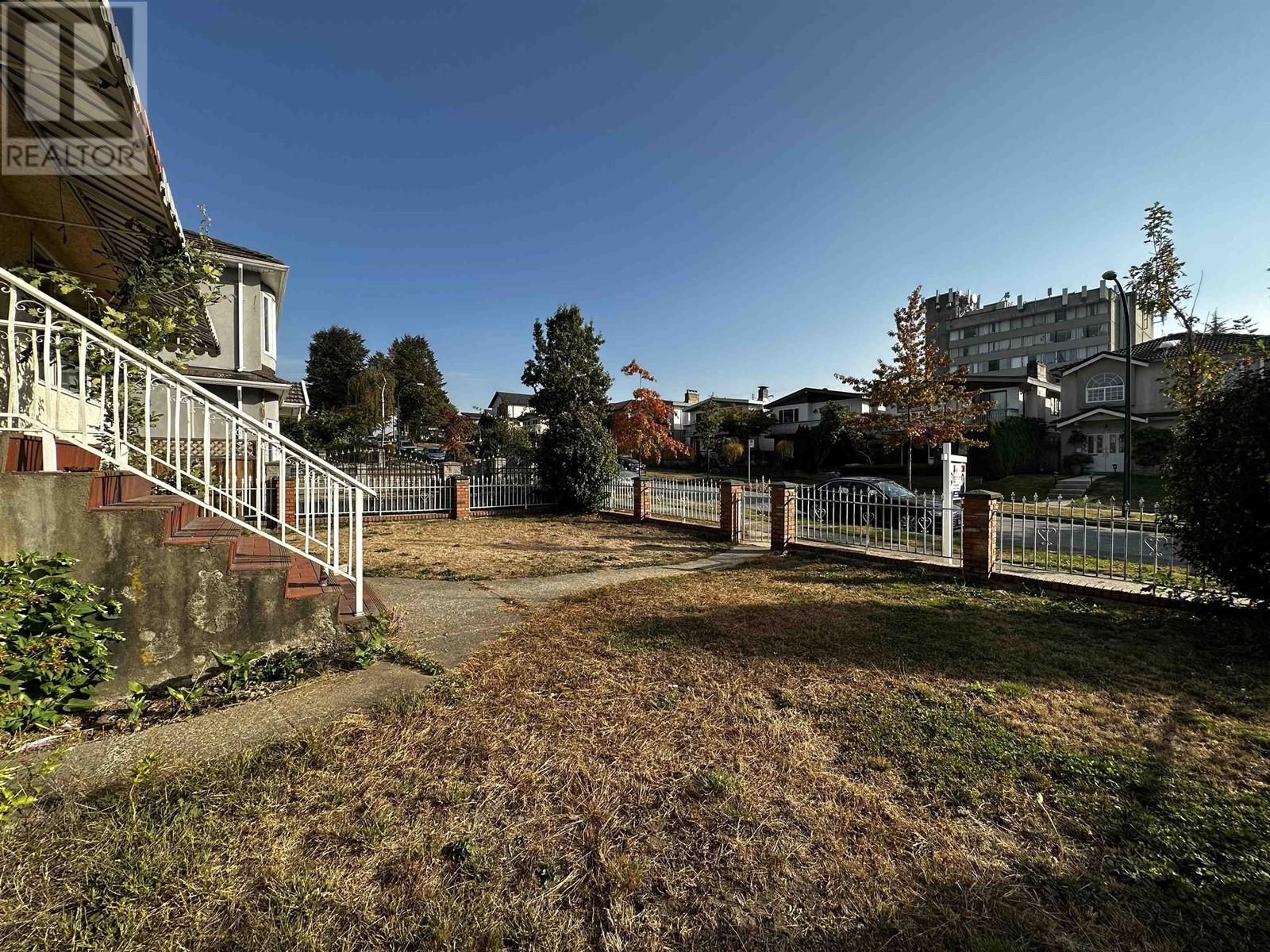 2621 E 8th Avenue, Vancouver, British Columbia  V5M 1W4 - Photo 11 - R2858061