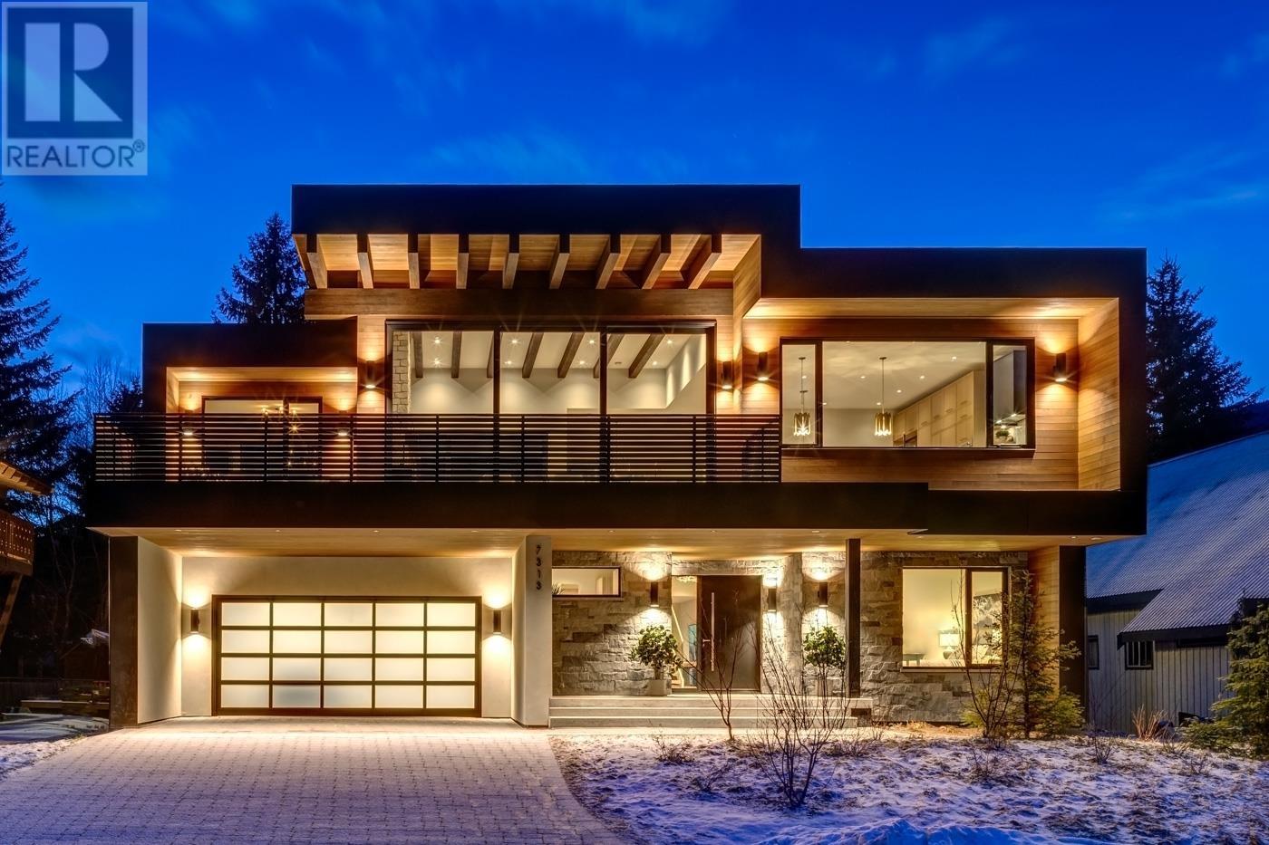 7313 Toni Sailer Lane, Whistler, British Columbia  V8E 0E3 - Photo 1 - R2858102