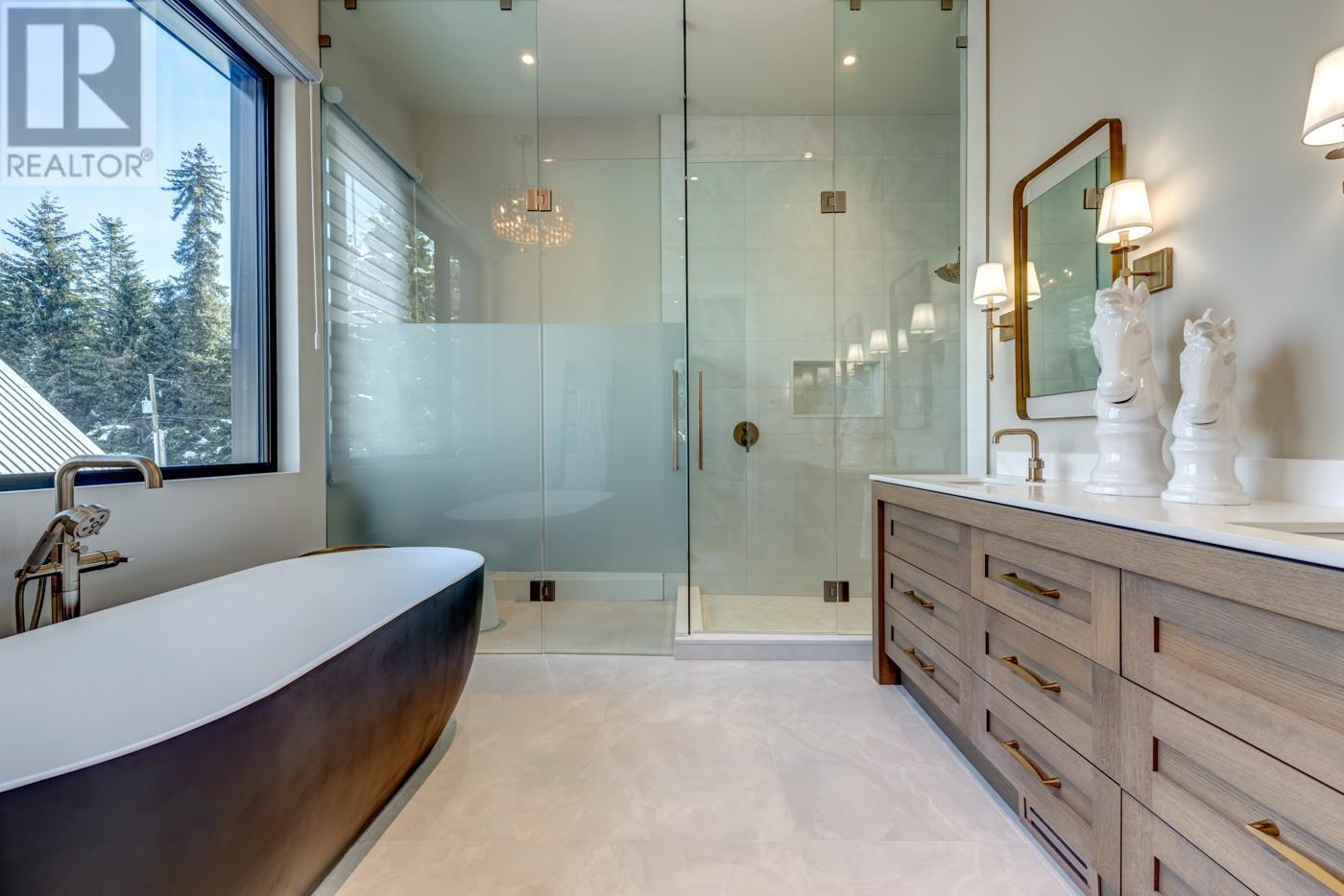7313 Toni Sailer Lane, Whistler, British Columbia  V8E 0E3 - Photo 12 - R2858102