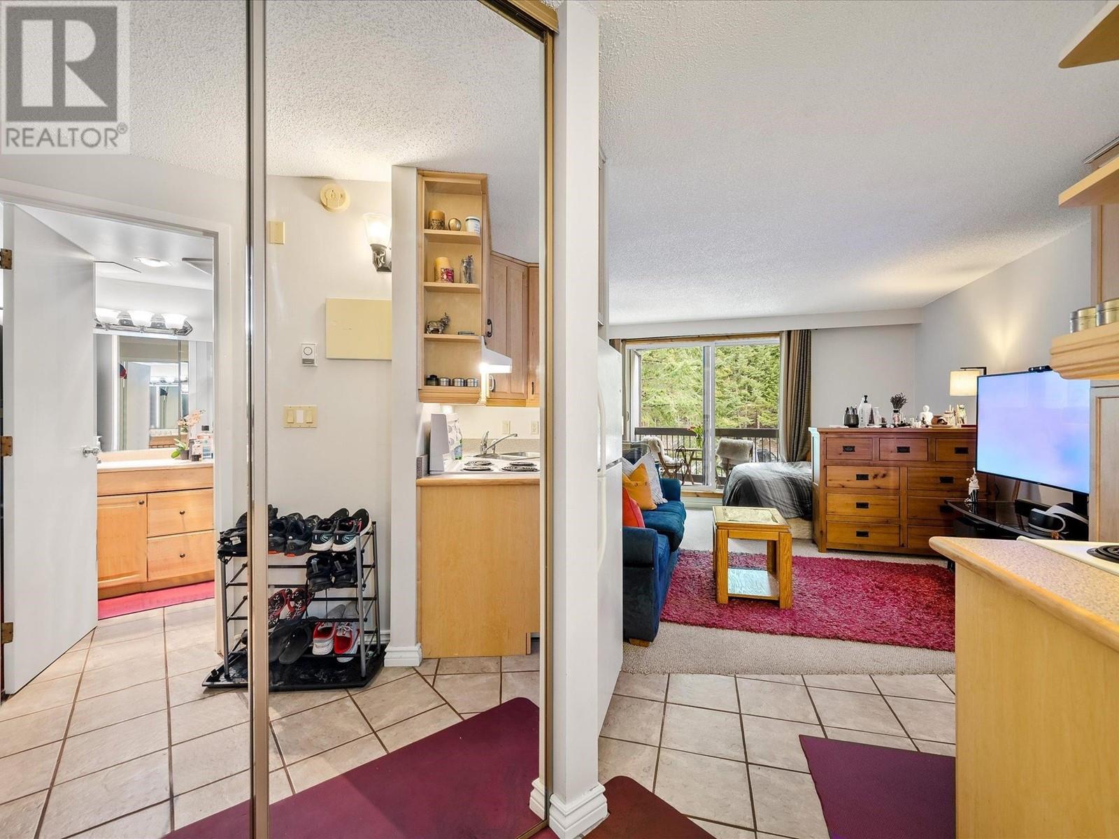 206 2109 Whistler Road, Whistler, British Columbia  V8E 0A6 - Photo 11 - R2858199