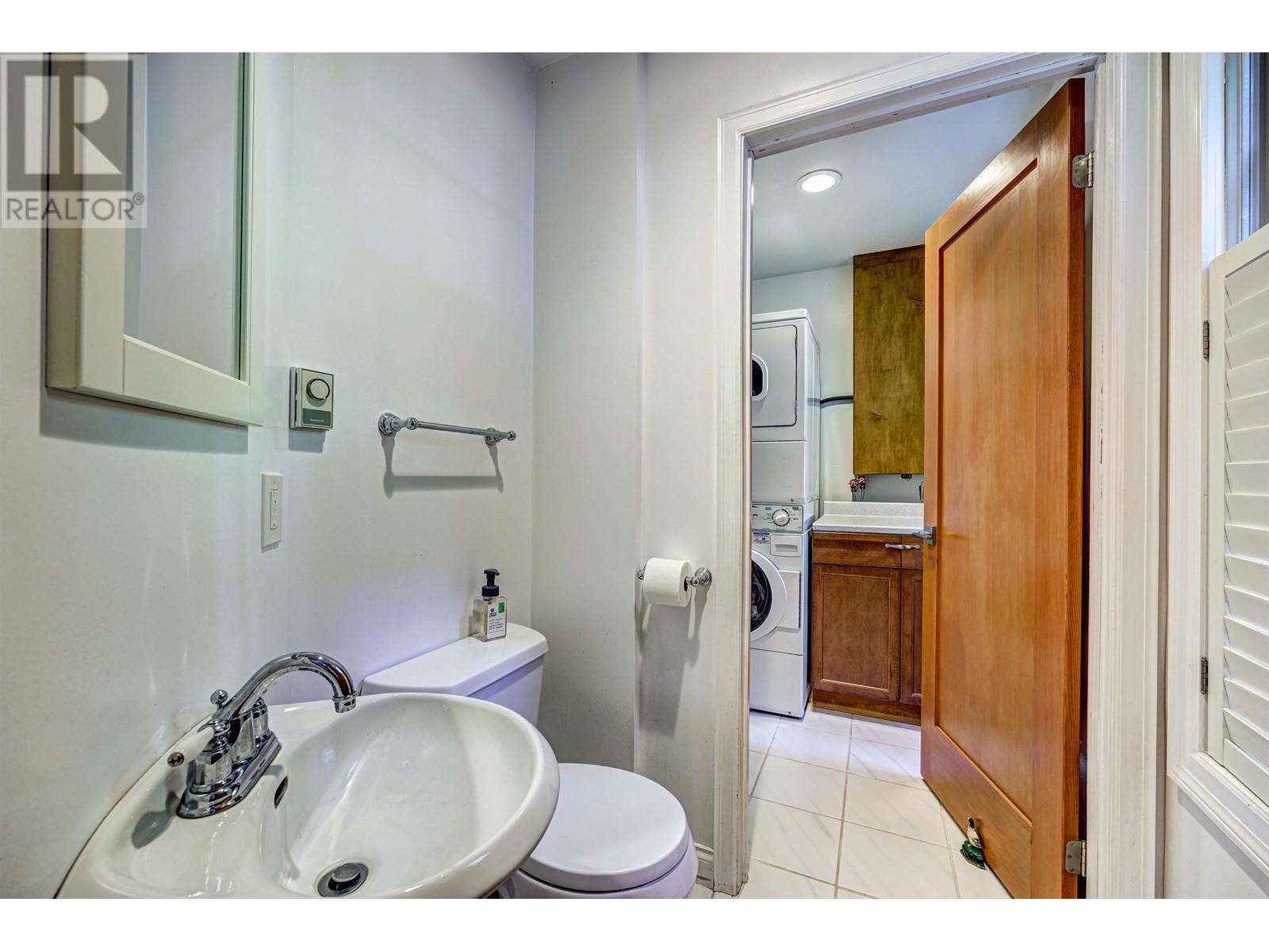 944 Windjammer Road, Bowen Island, British Columbia  V0N 1G2 - Photo 24 - R2858167