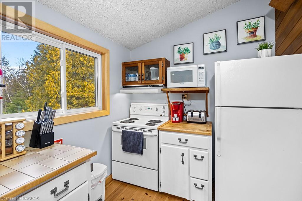 26 Elgin Street, Tobermory, Ontario  N0H 2R0 - Photo 19 - 40552183