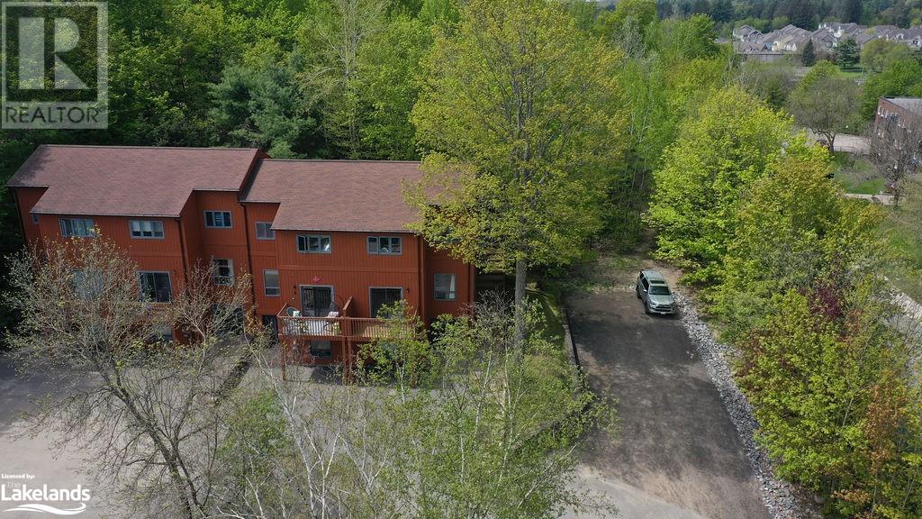 <h3>$499,000</h3><p>127 Southbank Drive Unit# 10, Bracebridge, Ontario</p>