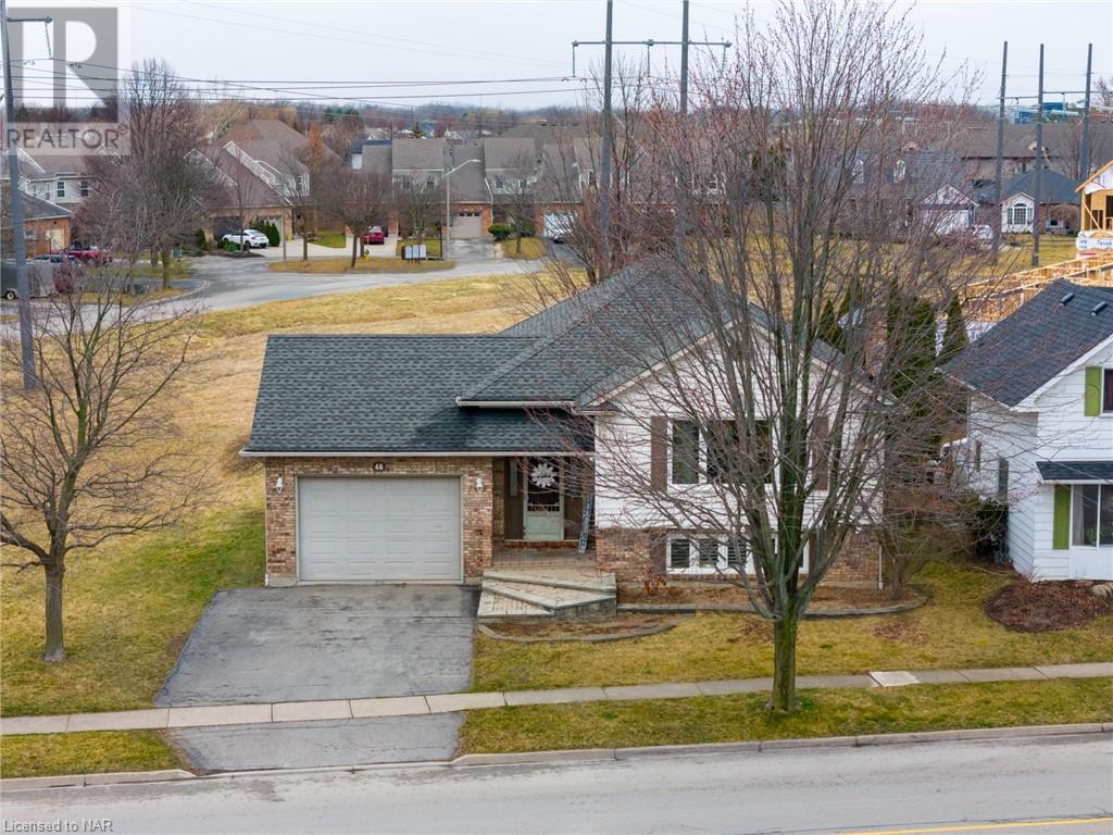 46 Grapeview Drive, St. Catharines, Ontario  L2R 6P9 - Photo 2 - 40552261