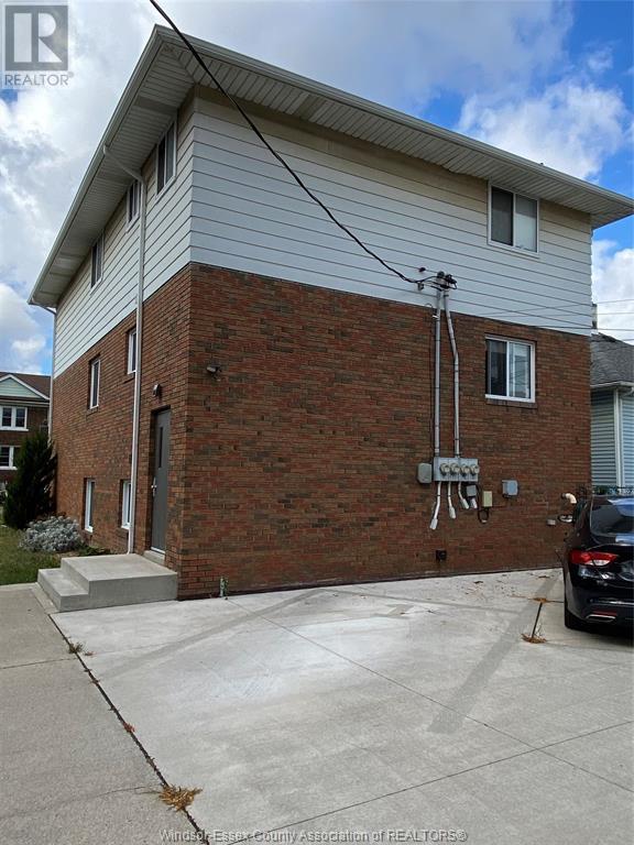 1092 Gladstone Avenue Unit# 3, Windsor, Ontario  N9A 2R8 - Photo 4 - 24005316