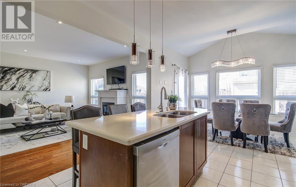 248 Langford Boulevard, Bradford West Gwillimbury, Ontario  L3Z 0S4 - Photo 15 - 40552136