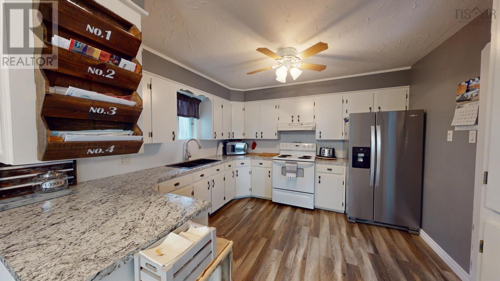 2917 Laurie Lane, Coldbrook, Nova Scotia  B4R 1A3 - Photo 8 - 202404383