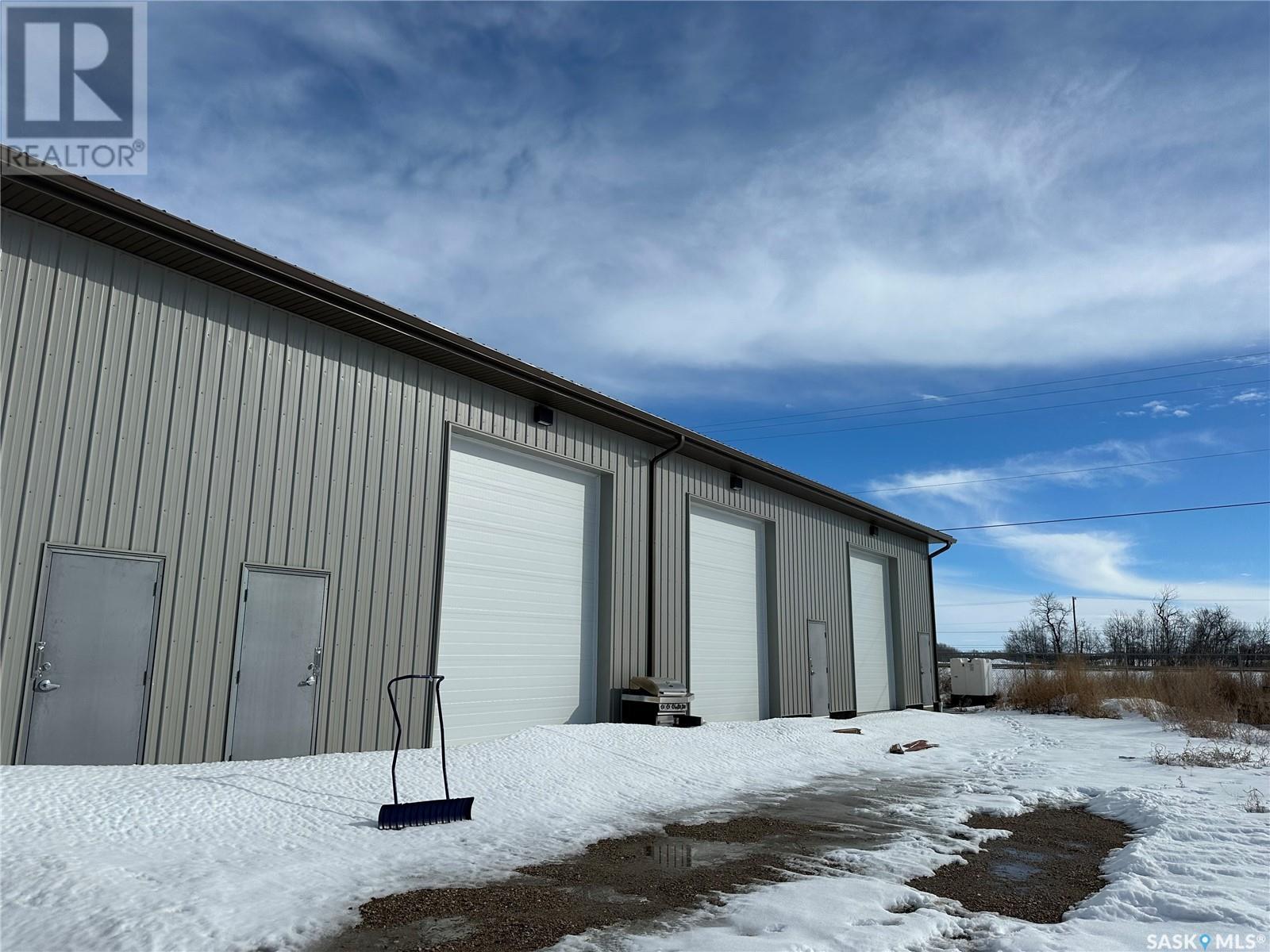 1 5 Service Road, Dundurn Rm No. 314, Saskatchewan  S0K 1K0 - Photo 2 - SK961848