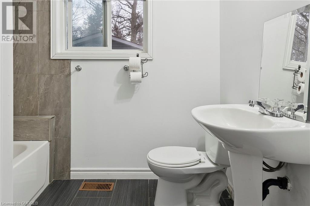 85 Melrose Avenue, Wasaga Beach, Ontario  L9Z 2S8 - Photo 14 - 40552477