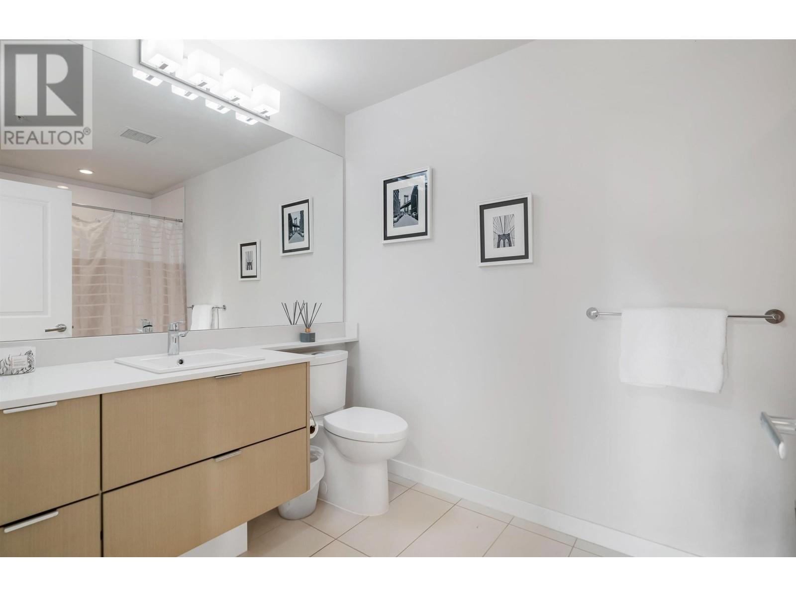 222 255 W 1st Street, North Vancouver, British Columbia  V7M 3G8 - Photo 6 - R2858305
