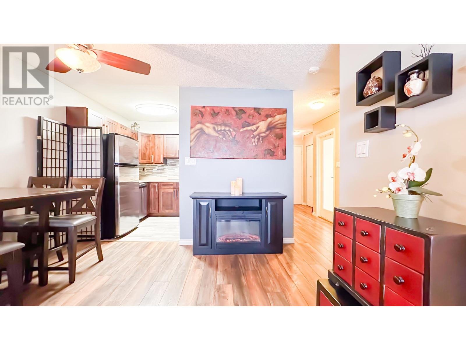 206 212 Forbes Avenue, North Vancouver, British Columbia  V7M 3E5 - Photo 5 - R2858338