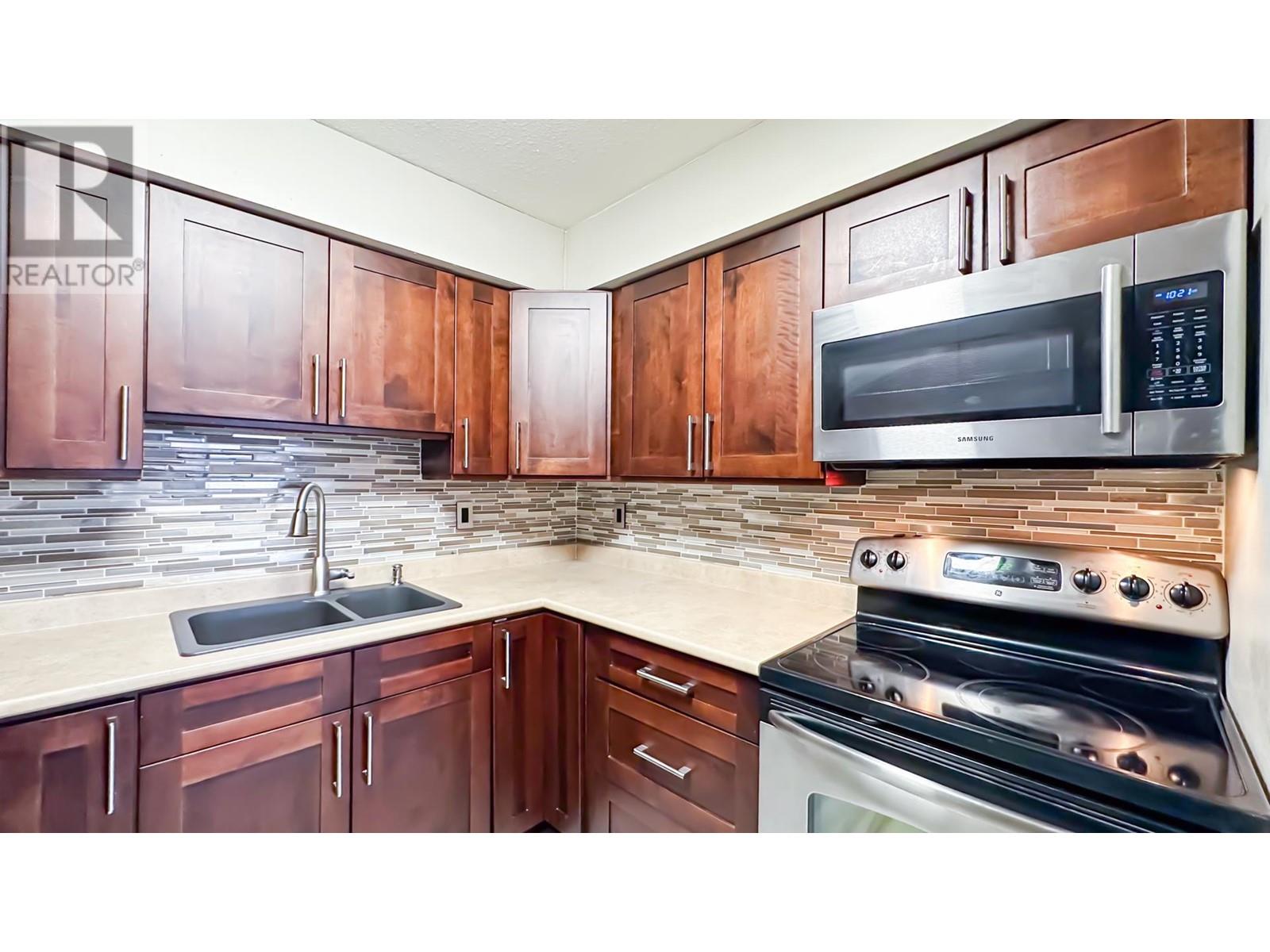 206 212 Forbes Avenue, North Vancouver, British Columbia  V7M 3E5 - Photo 6 - R2858338