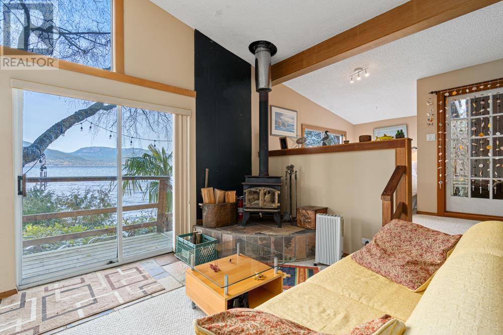 47 Brunswick Beach Road, Lions Bay, British Columbia  V0N 2E0 - Photo 10 - R2858294