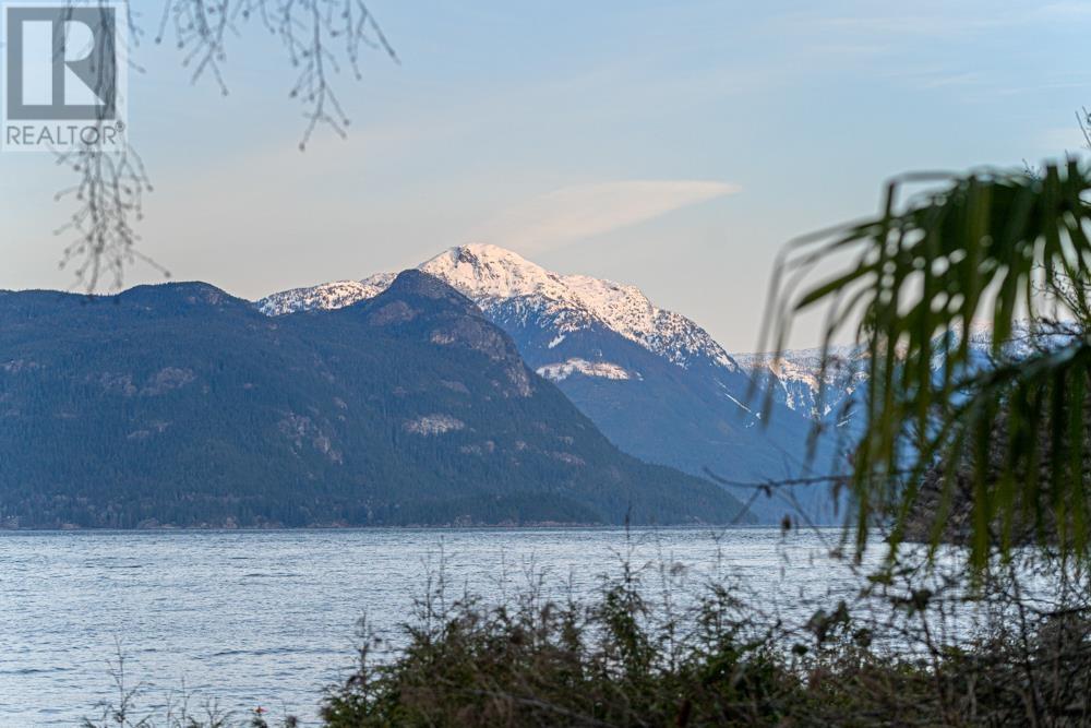 47 Brunswick Beach Road, Lions Bay, British Columbia  V0N 2E0 - Photo 27 - R2858294