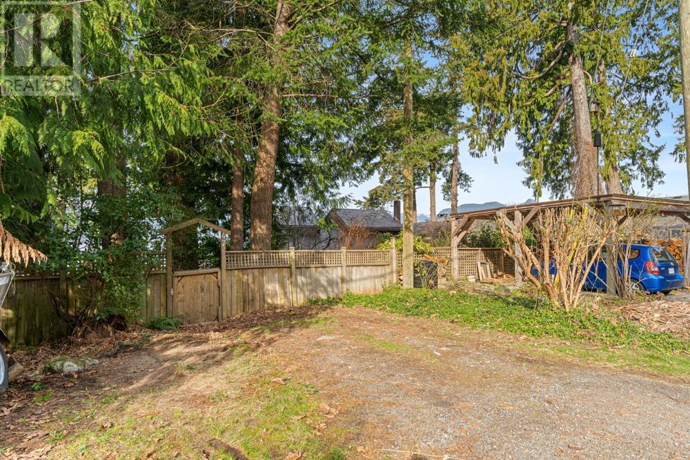 47 Brunswick Beach Road, Lions Bay, British Columbia  V0N 2E0 - Photo 35 - R2858294