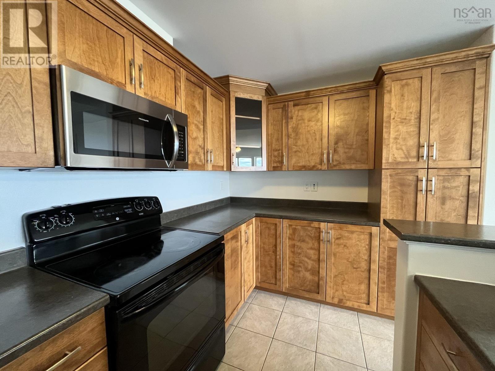 501 60 Walter Havill Drive, Halifax, Nova Scotia  B3N 0A9 - Photo 2 - 202404418