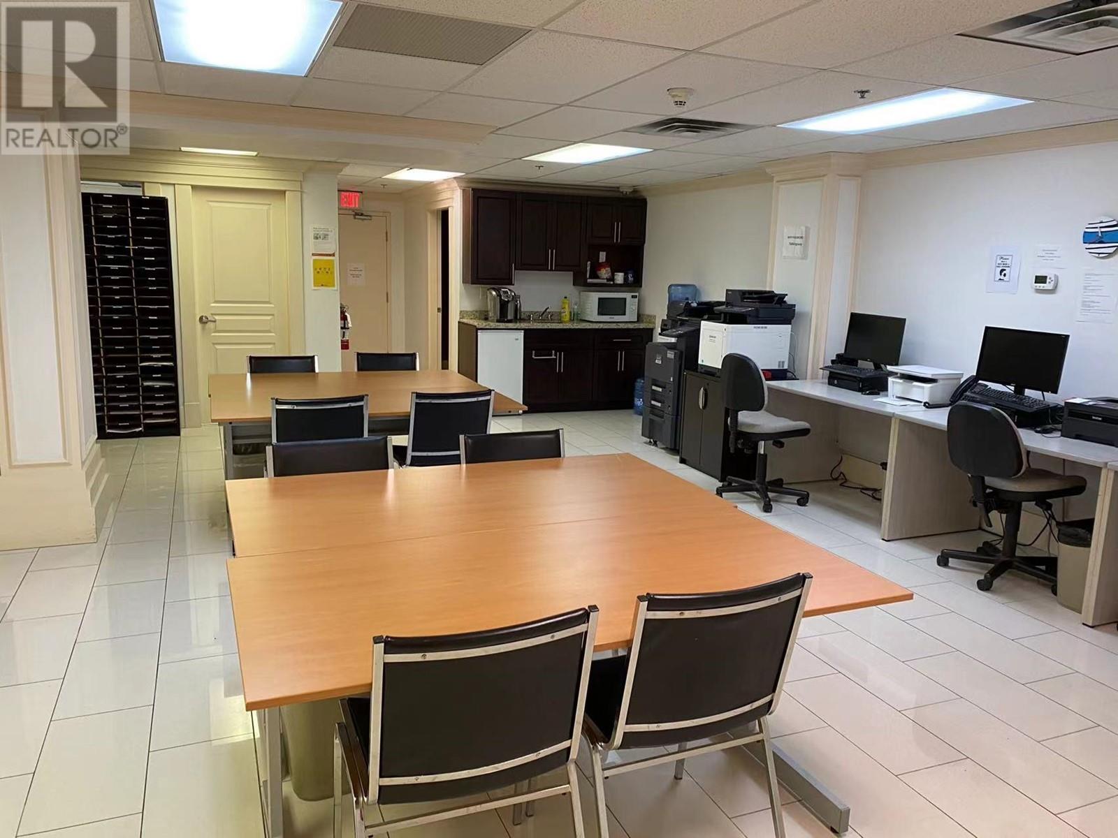 768 Kingsway Street, Vancouver, British Columbia  V5V 3C1 - Photo 4 - C8058293