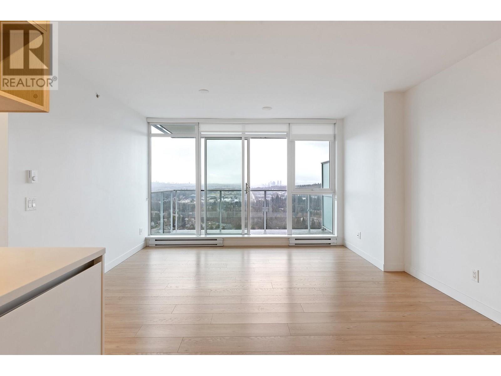2404 652 Whiting Way, Coquitlam, British Columbia  V3J 0K3 - Photo 10 - R2858391