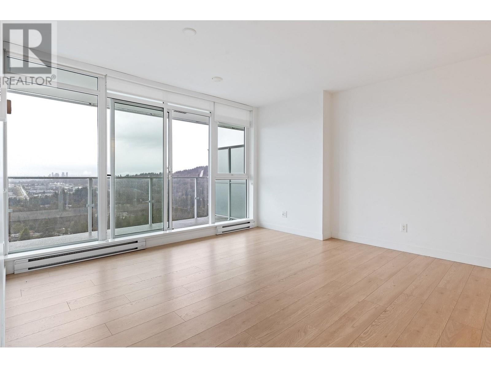 2404 652 Whiting Way, Coquitlam, British Columbia  V3J 0K3 - Photo 12 - R2858391