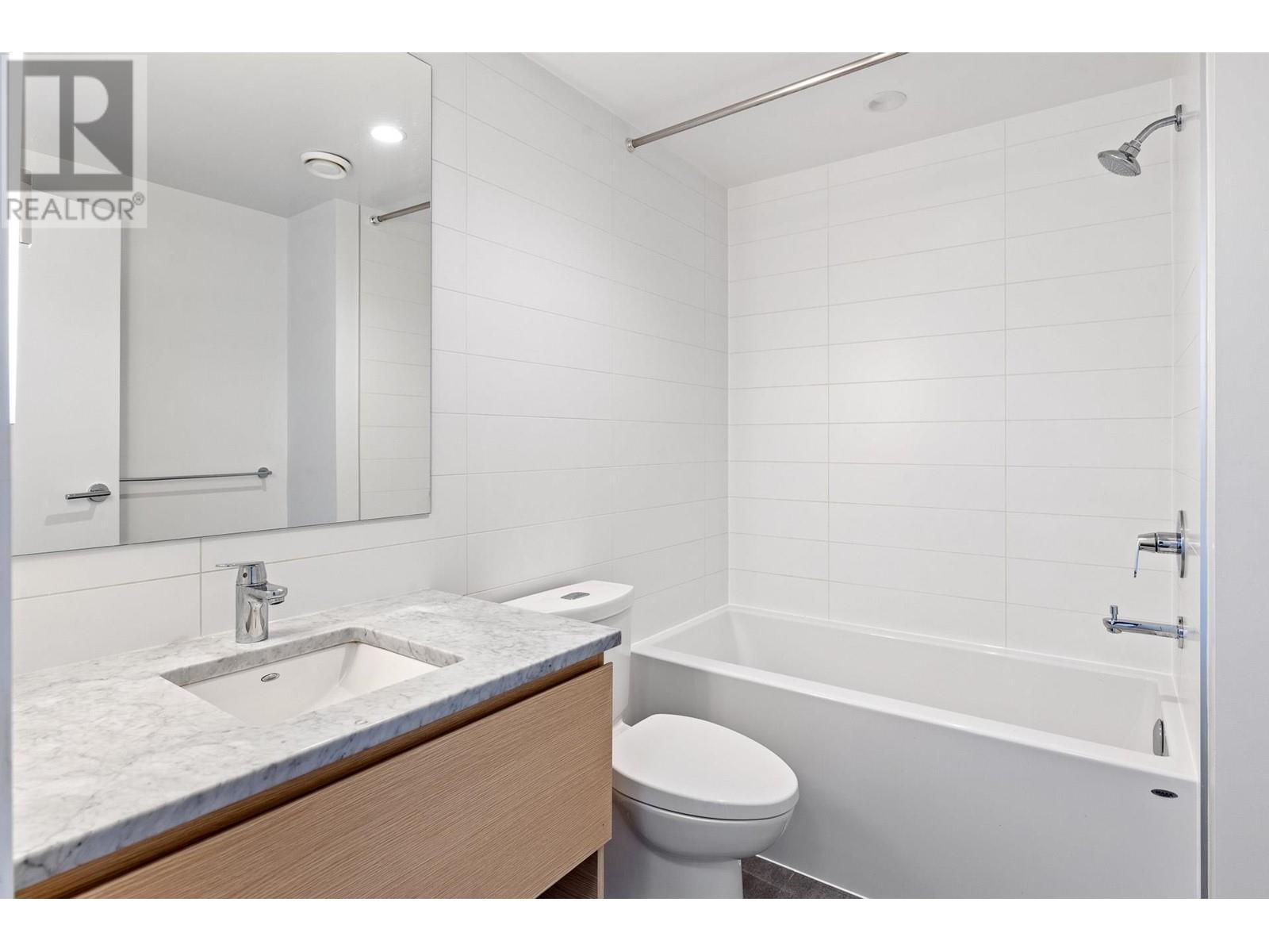 2404 652 Whiting Way, Coquitlam, British Columbia  V3J 0K3 - Photo 25 - R2858391