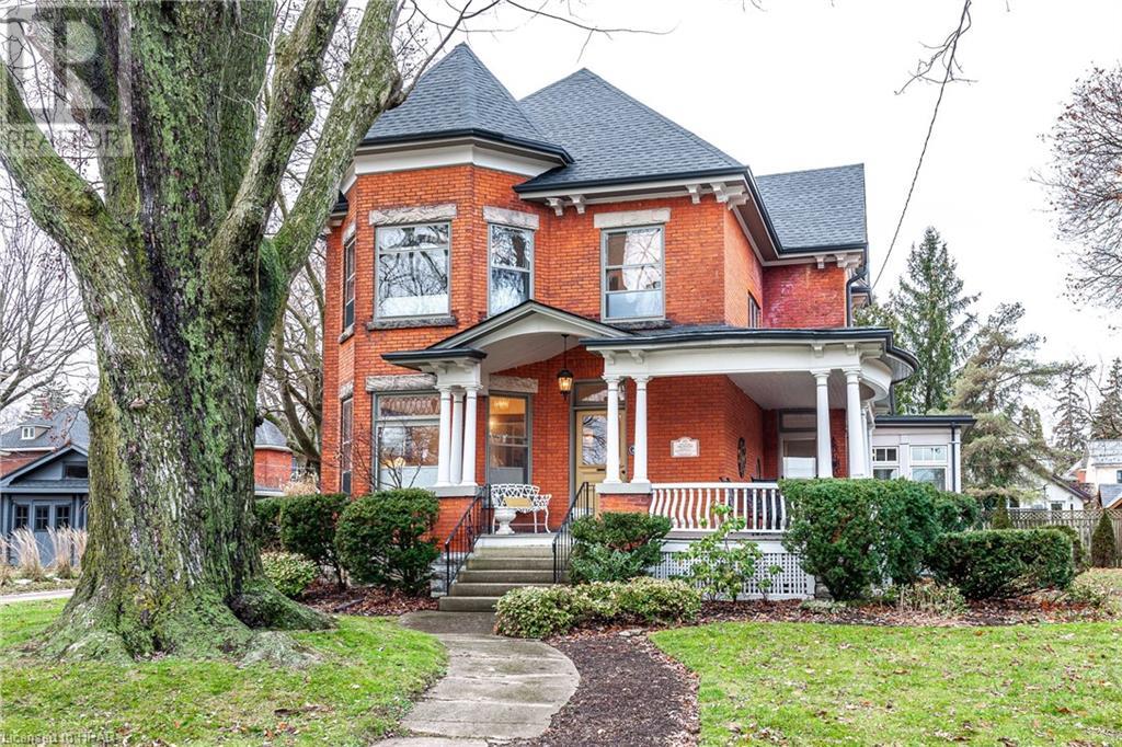 220 Church Street, Stratford, Ontario  N5A 2R6 - Photo 1 - 40549189