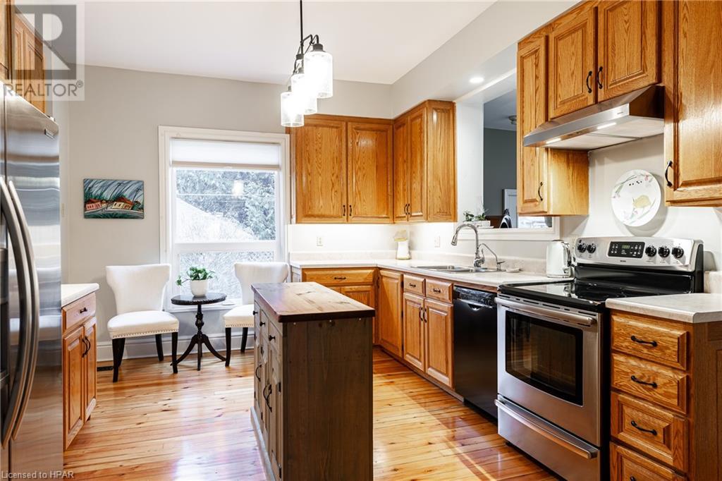 220 Church Street, Stratford, Ontario  N5A 2R6 - Photo 17 - 40549189