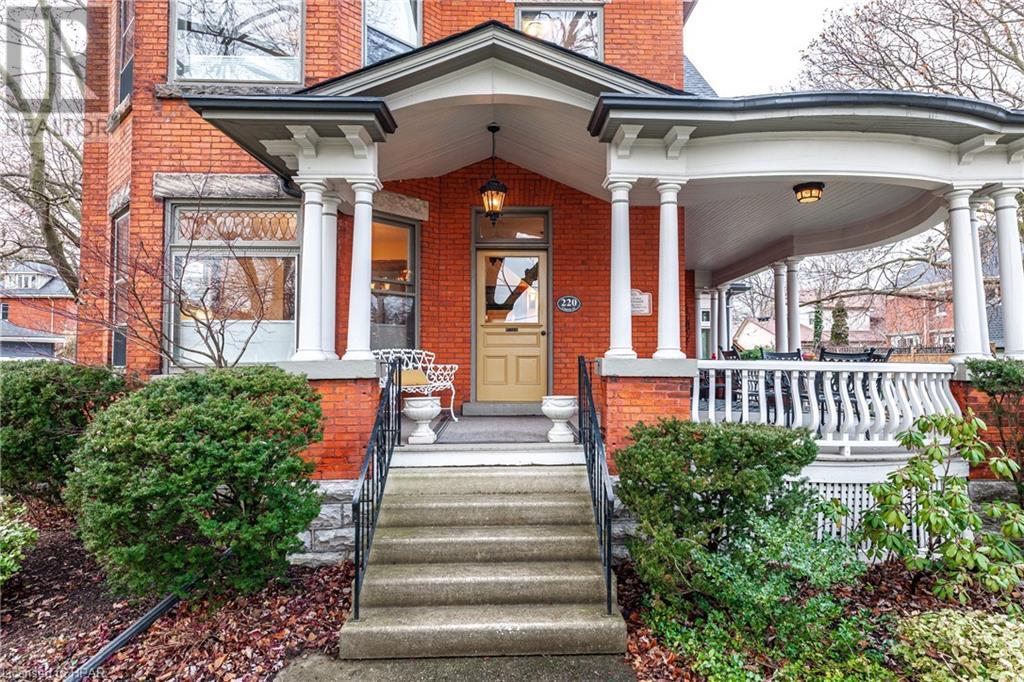 220 Church Street, Stratford, Ontario  N5A 2R6 - Photo 2 - 40549189