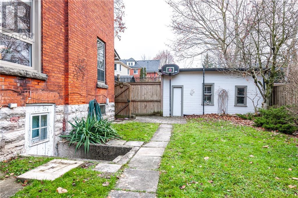 220 Church Street, Stratford, Ontario  N5A 2R6 - Photo 37 - 40549189