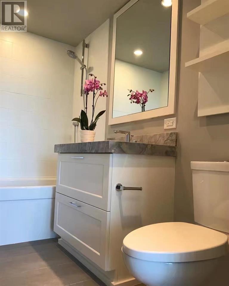 1506 520 Como Lake Avenue, Coquitlam, British Columbia  V3J 0E8 - Photo 5 - R2858452