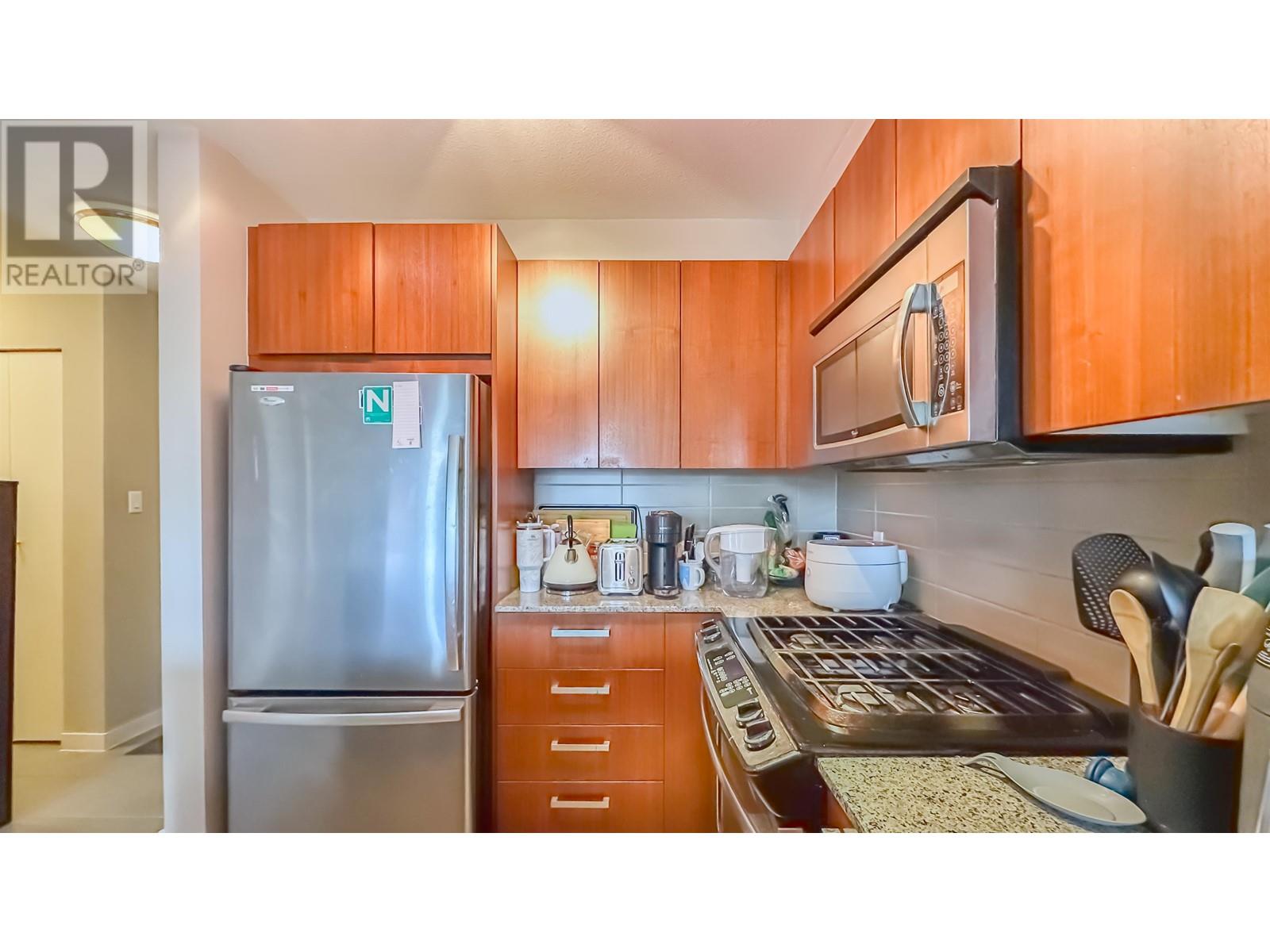315 5889 Irmin Street, Burnaby, British Columbia  V5J 0C1 - Photo 6 - R2858538