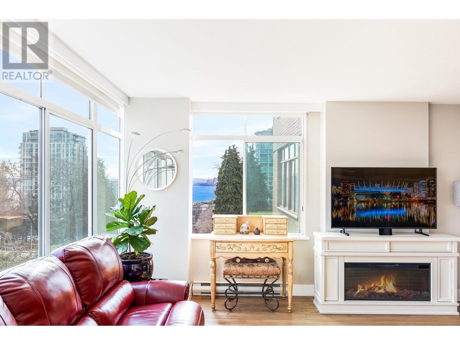 602 130 E 2nd Street, North Vancouver, British Columbia  V7L 1C3 - Photo 12 - R2858569