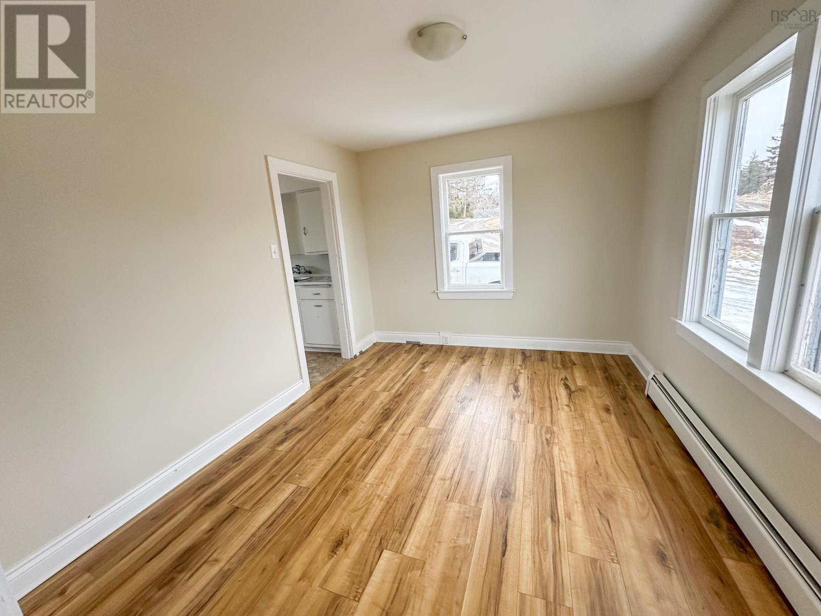 7 Johnston Street, Louisbourg, Nova Scotia  B2Y 3Z5 - Photo 5 - 202404427