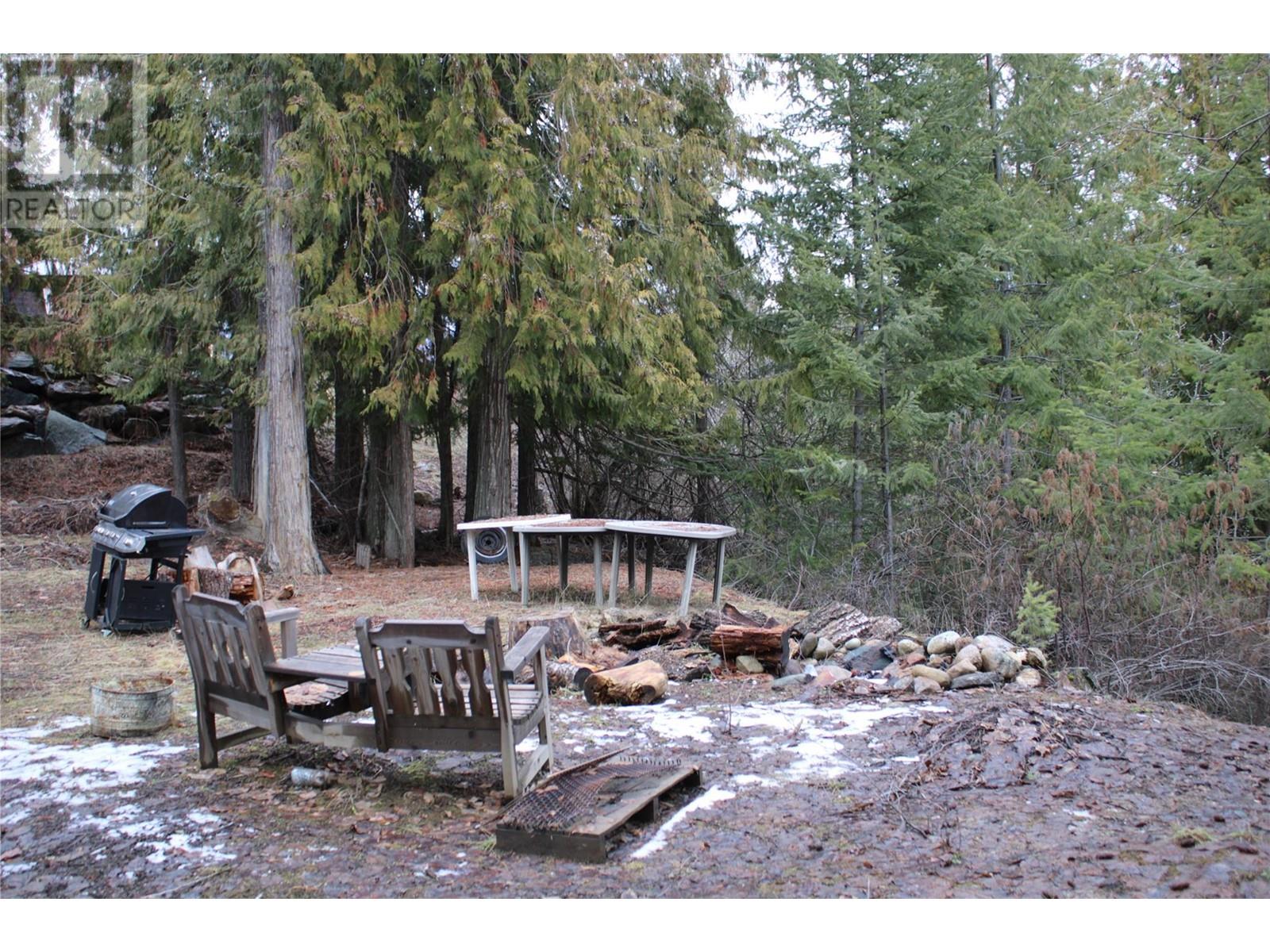 8 Meadow Creek Crescent, Celista, British Columbia  V0E 1M6 - Photo 5 - 10306862