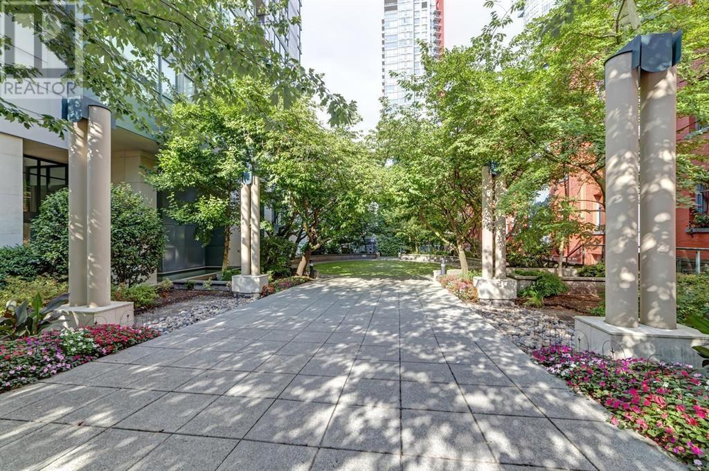 2204 1239 W Georgia Street, Vancouver, British Columbia  V6E 4R8 - Photo 8 - R2858631