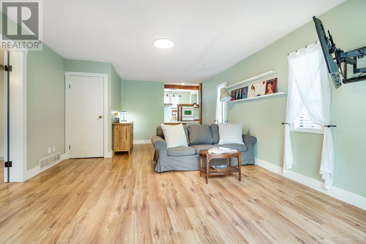 21303 Douglas Avenue, Maple Ridge, British Columbia  V4R 2H8 - Photo 15 - R2858711