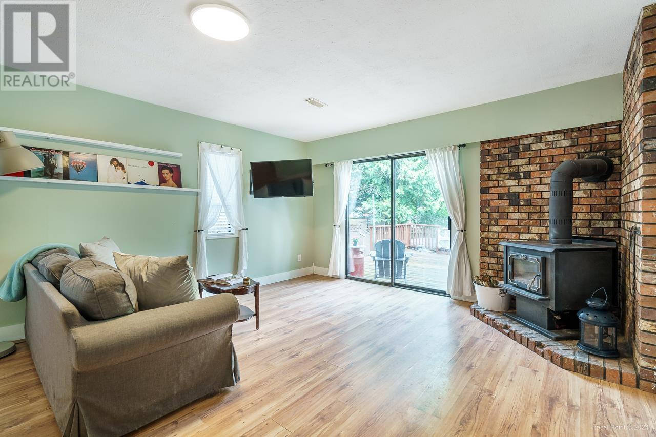 21303 Douglas Avenue, Maple Ridge, British Columbia  V4R 2H8 - Photo 16 - R2858711