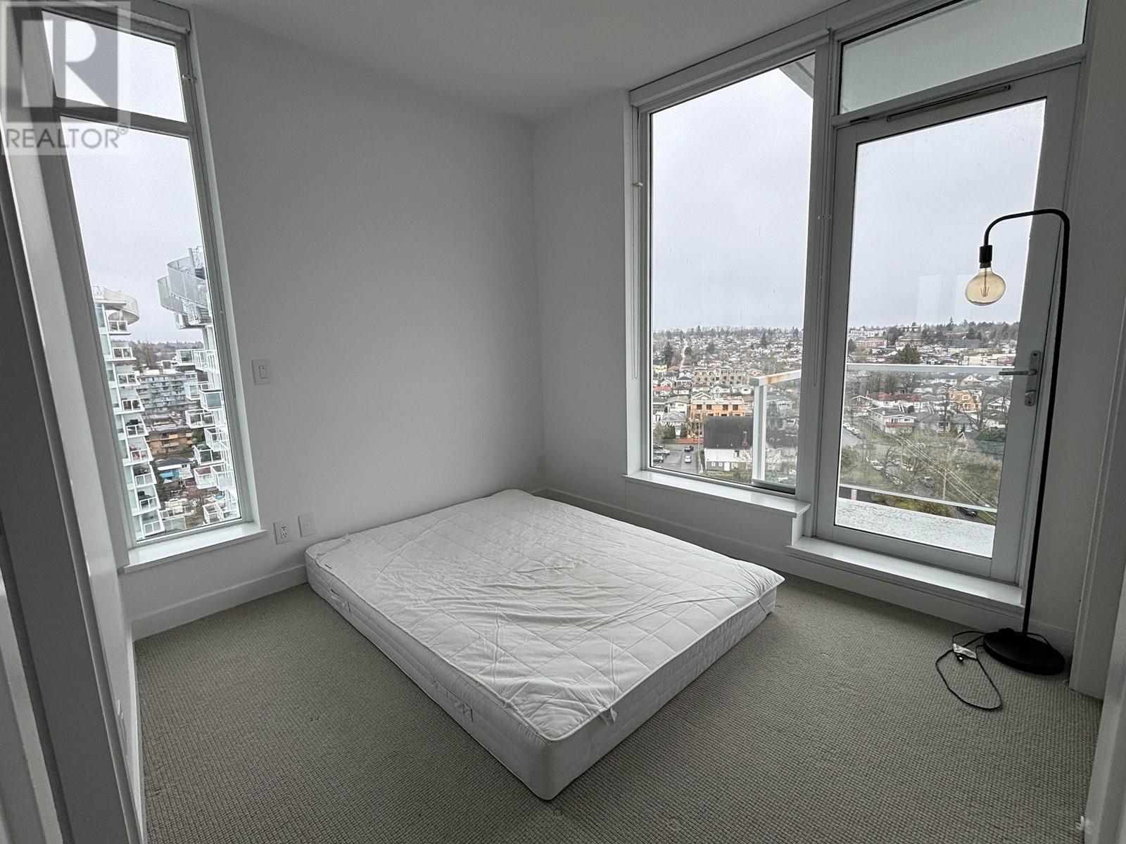 1702 4638 Gladstone Street, Vancouver, British Columbia  V5N 0G5 - Photo 3 - R2858545