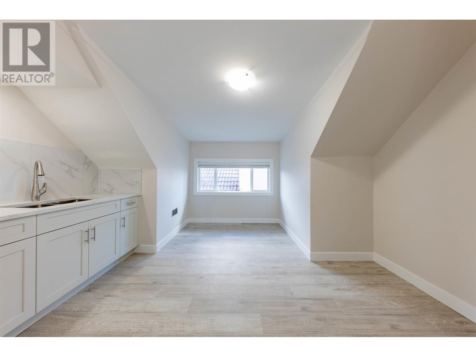 2703 Horley Street, Vancouver, British Columbia  V5R 4R7 - Photo 15 - R2858676