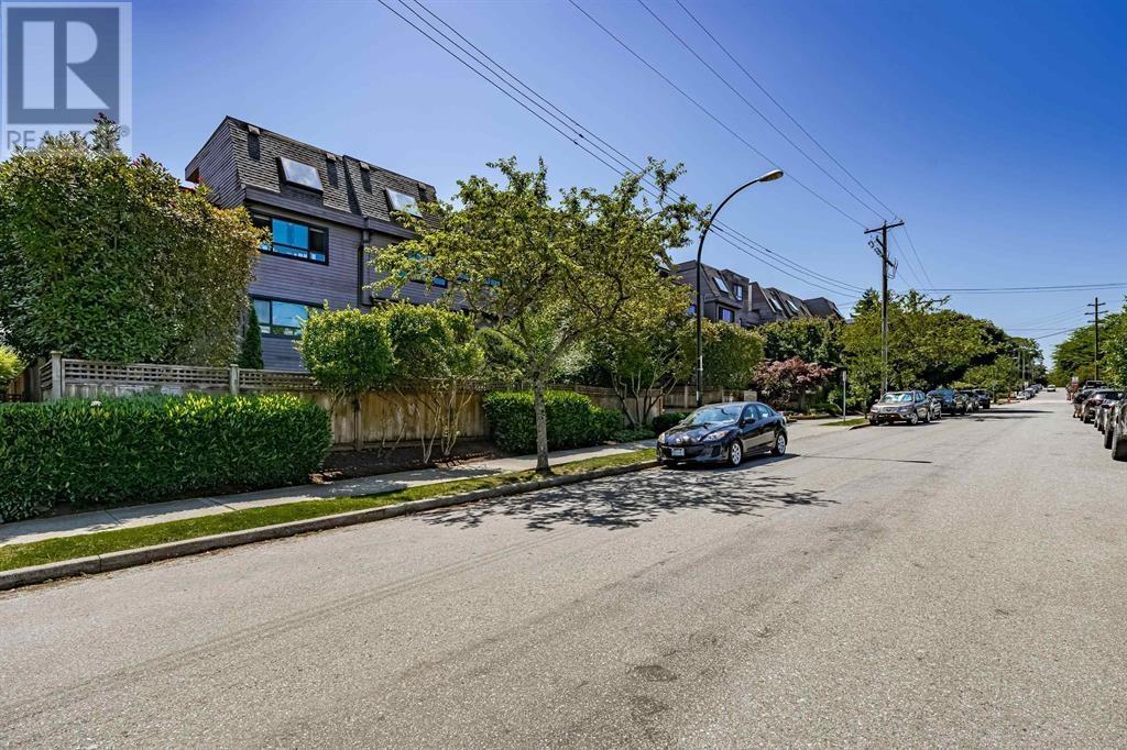 201 1990 W 6 Avenue, Vancouver, British Columbia  V6J 4V4 - Photo 25 - R2858701