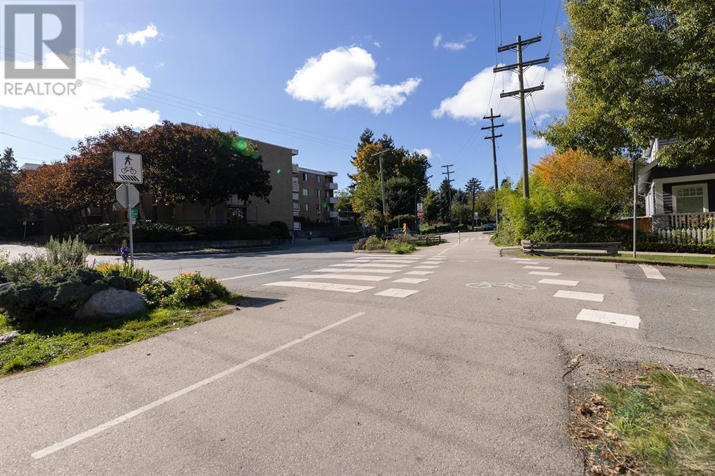 201 1990 W 6 Avenue, Vancouver, British Columbia  V6J 4V4 - Photo 20 - R2858701