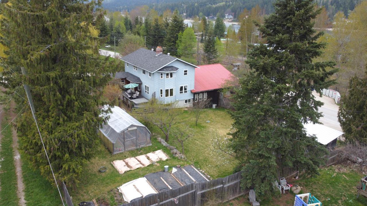 7904 Railway Avenue, Harrop/procter, British Columbia  V0G 1G0 - Photo 64 - 2475353