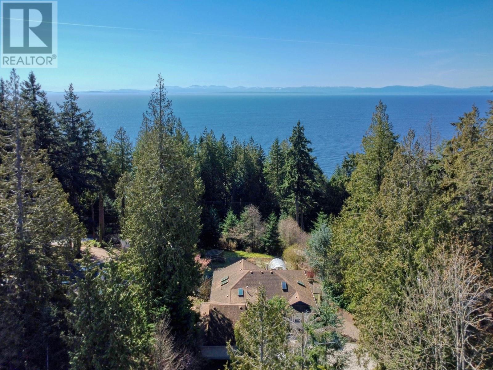 1286 Gower Point Road, Gibsons, British Columbia  V0N 1V3 - Photo 1 - R2858746