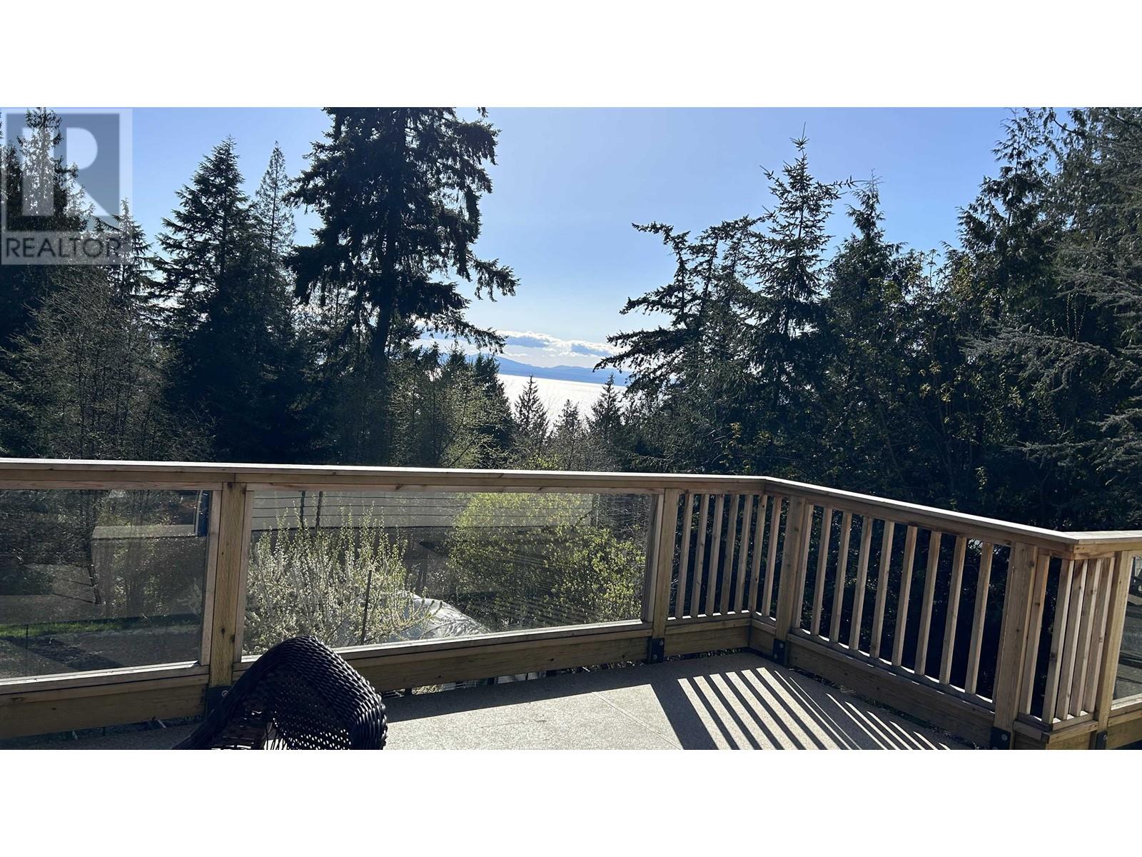 1286 Gower Point Road, Gibsons, British Columbia  V0N 1V3 - Photo 17 - R2858746