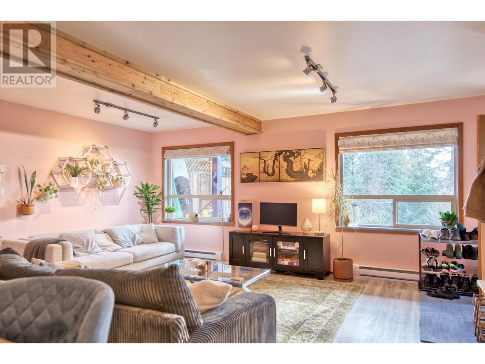1286 Gower Point Road, Gibsons, British Columbia  V0N 1V3 - Photo 27 - R2858746