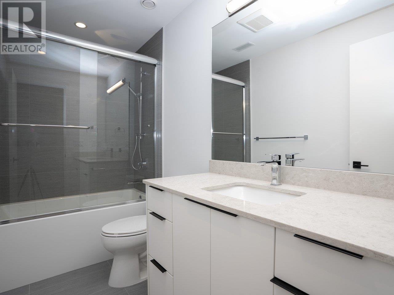 1115 E Keith Road, North Vancouver, British Columbia  V7L 1X4 - Photo 12 - R2858792