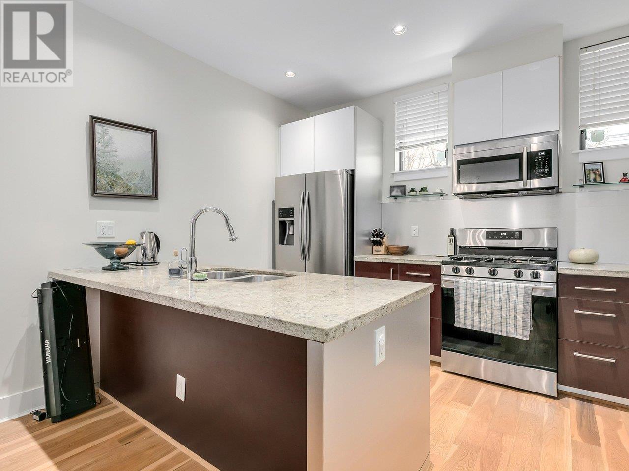 868 W 6th Avenue, Vancouver, British Columbia  V5Z 1A6 - Photo 8 - R2858654