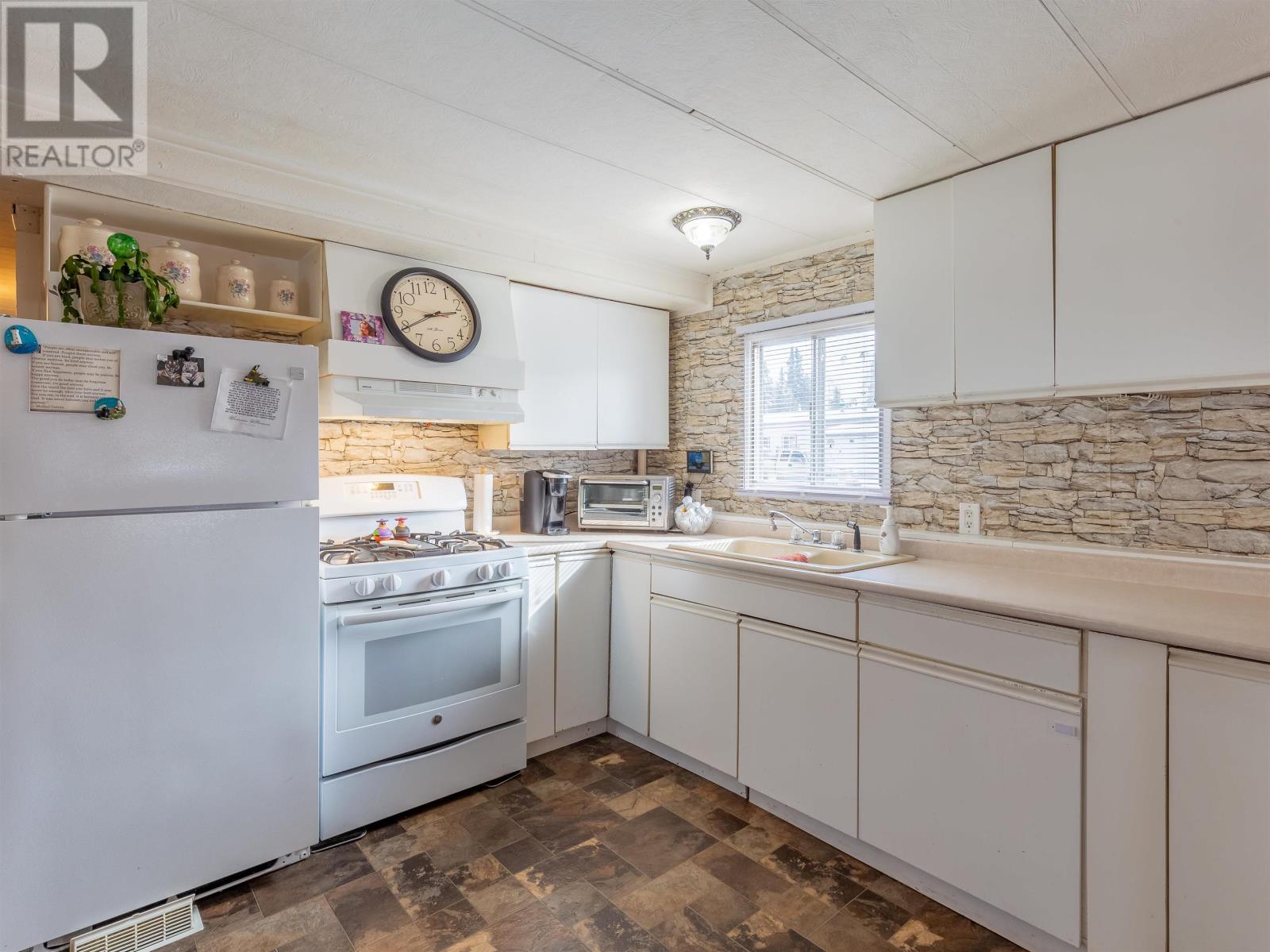 57 95 Laidlaw Road, Smithers, British Columbia  V0J 2N6 - Photo 4 - R2858138