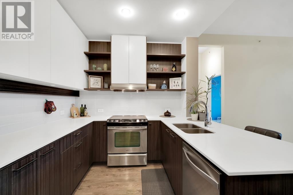 412 618 Como Lake Avenue, Coquitlam, British Columbia  V3J 0G1 - Photo 4 - R2858821