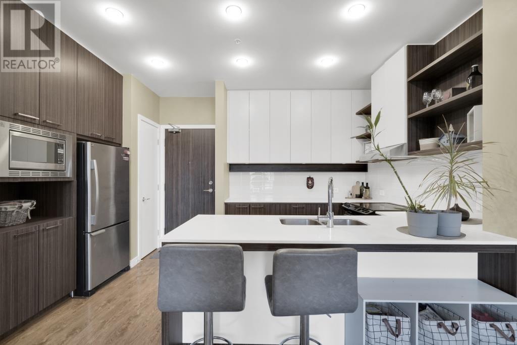 412 618 Como Lake Avenue, Coquitlam, British Columbia  V3J 0G1 - Photo 6 - R2858821