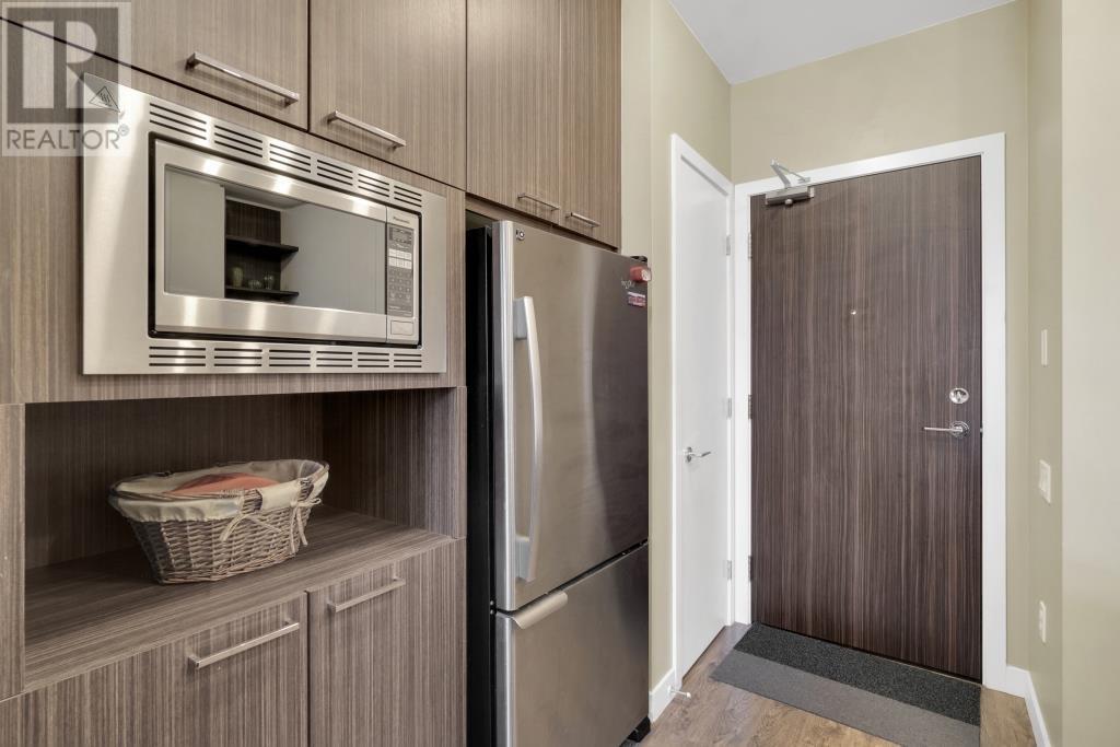 412 618 Como Lake Avenue, Coquitlam, British Columbia  V3J 0G1 - Photo 8 - R2858821